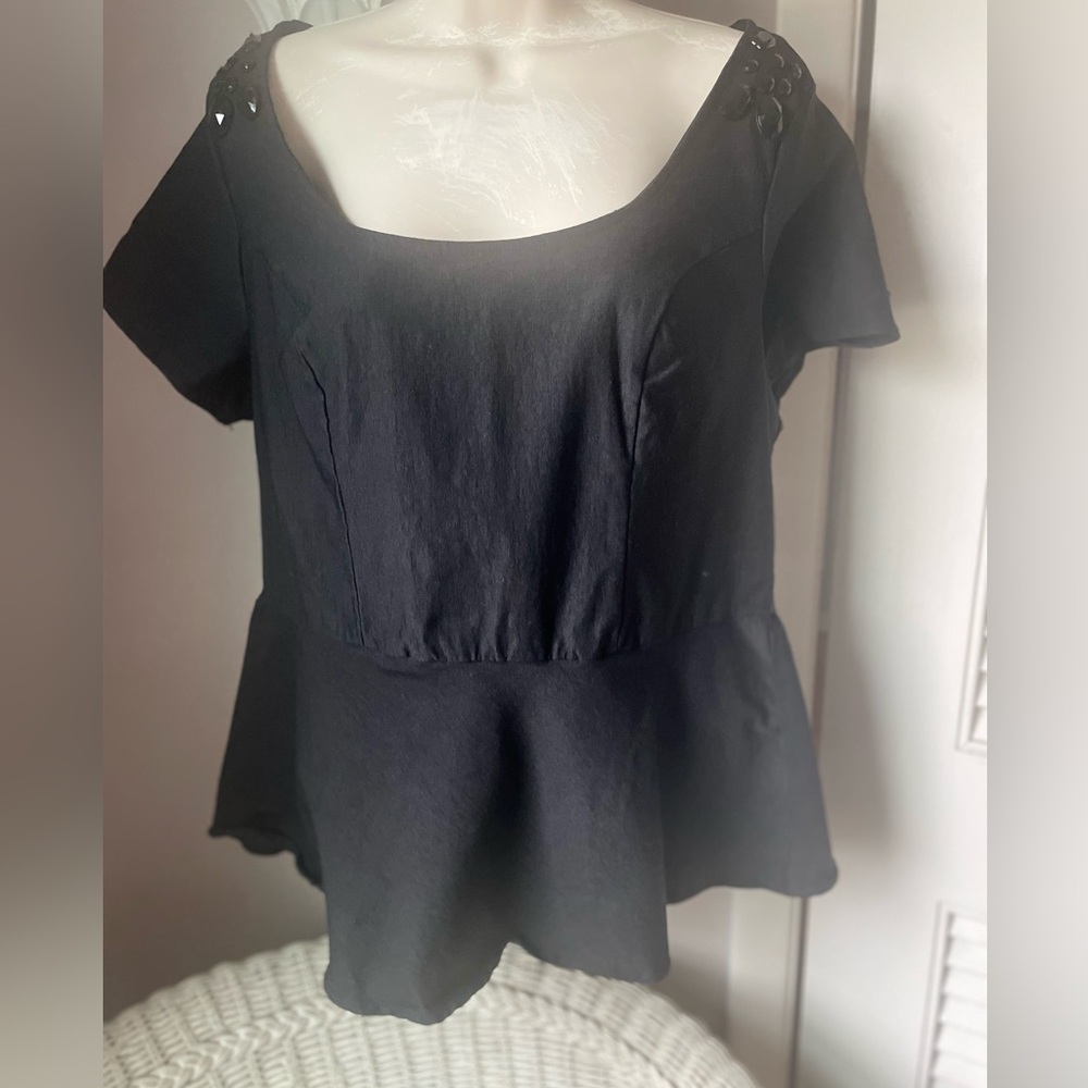 Torrid Black Short Sleeve Blouse Size‎ 1X